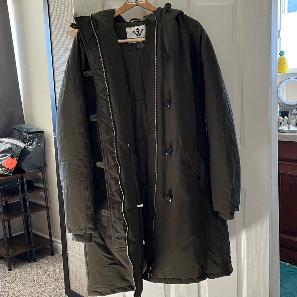 Coat/Winter/Faux Fur Hood
